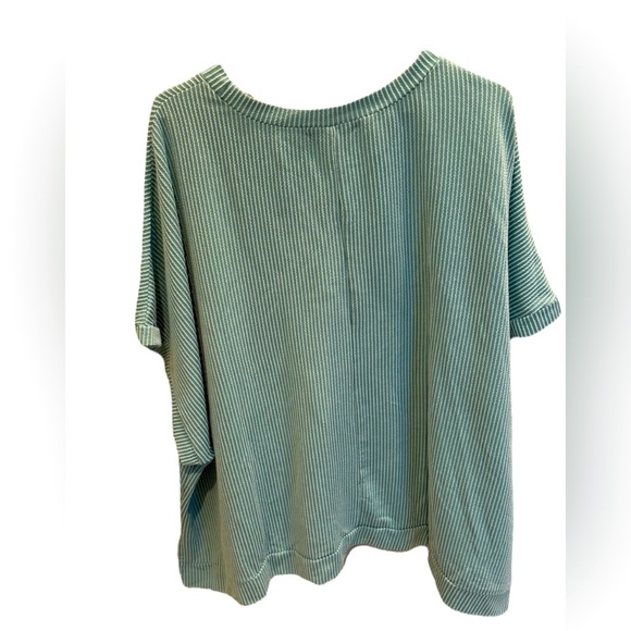 Dokotoo Women's Casual Oversized Short Sleeve Solid Color Loose Texture 2XL - Picture 3 of 4